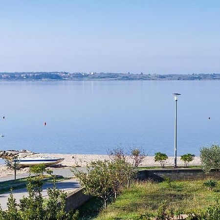 Apartment Nin - Vrsi At The Beach Buitenkant foto