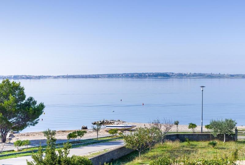 Apartment Nin - Vrsi At The Beach Buitenkant foto