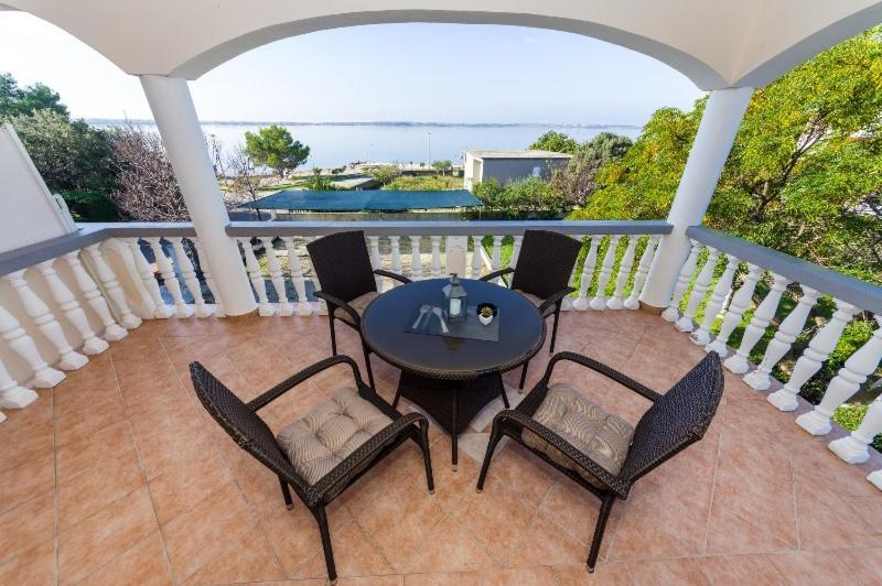 Apartment Nin - Vrsi At The Beach Buitenkant foto